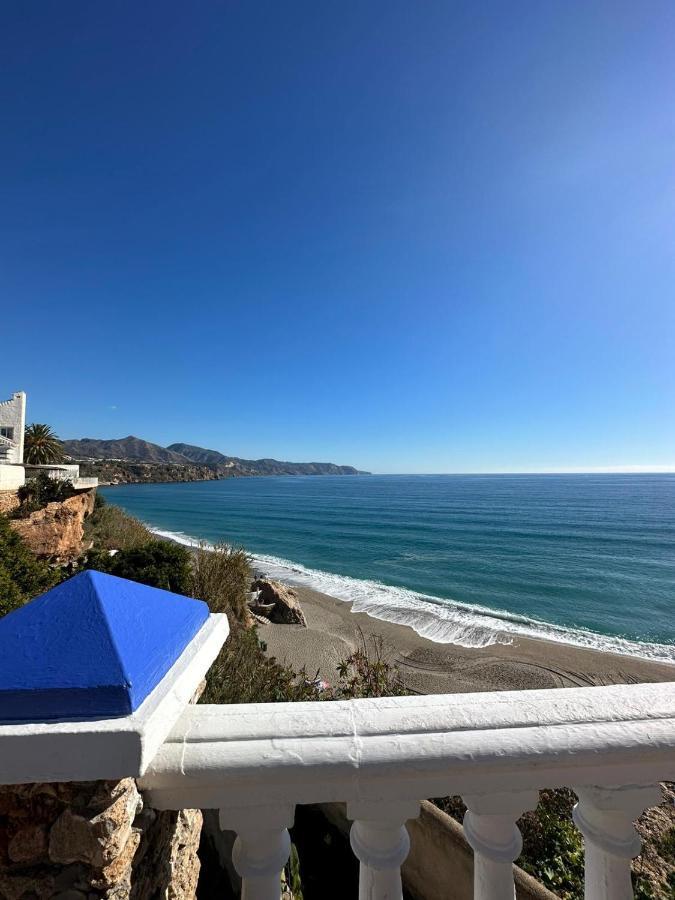 Appartamento Tiyoweh Nerja Esterno foto