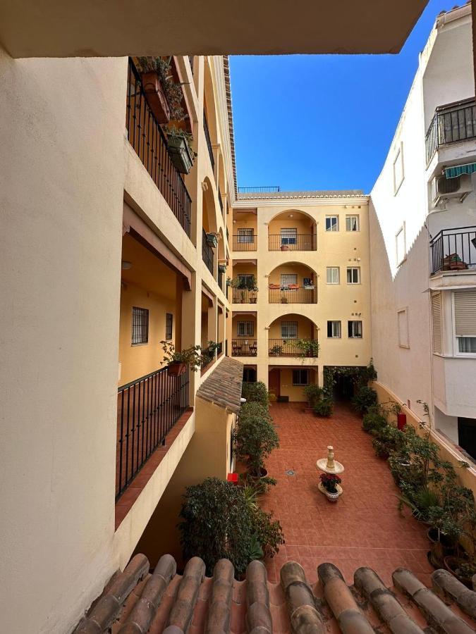 Appartamento Tiyoweh Nerja Esterno foto