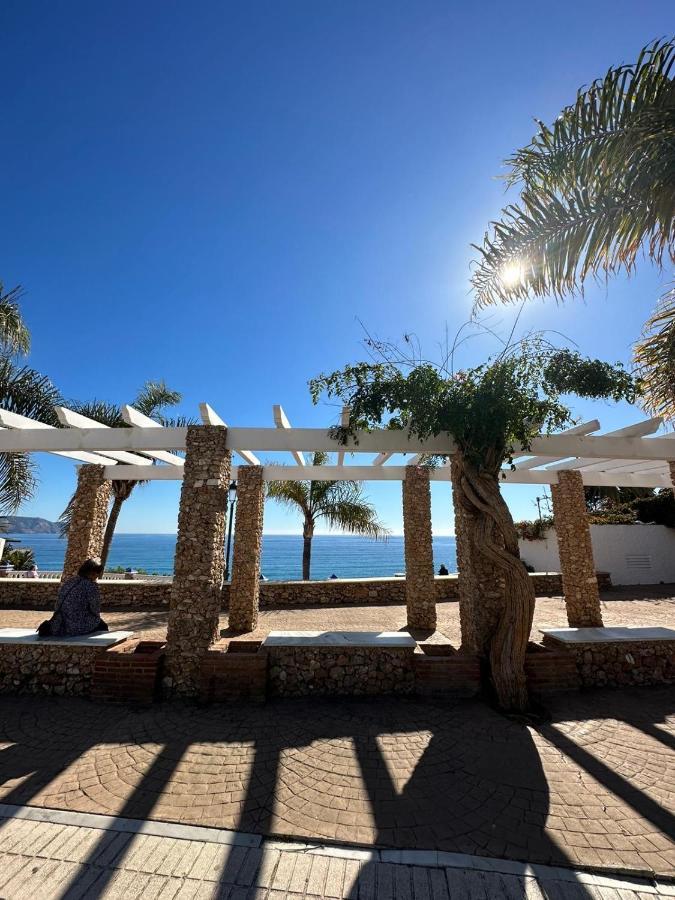 Appartamento Tiyoweh Nerja Esterno foto