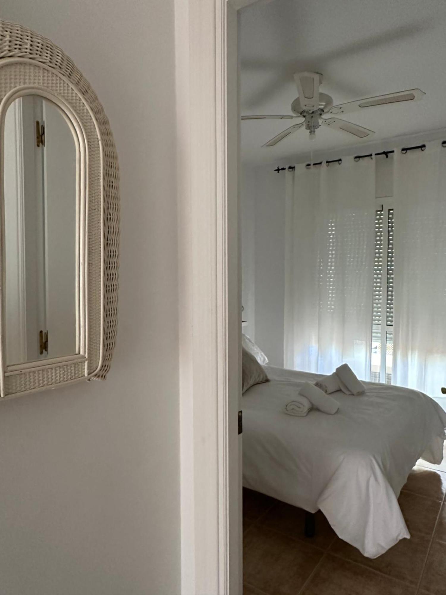 Appartamento Tiyoweh Nerja Esterno foto